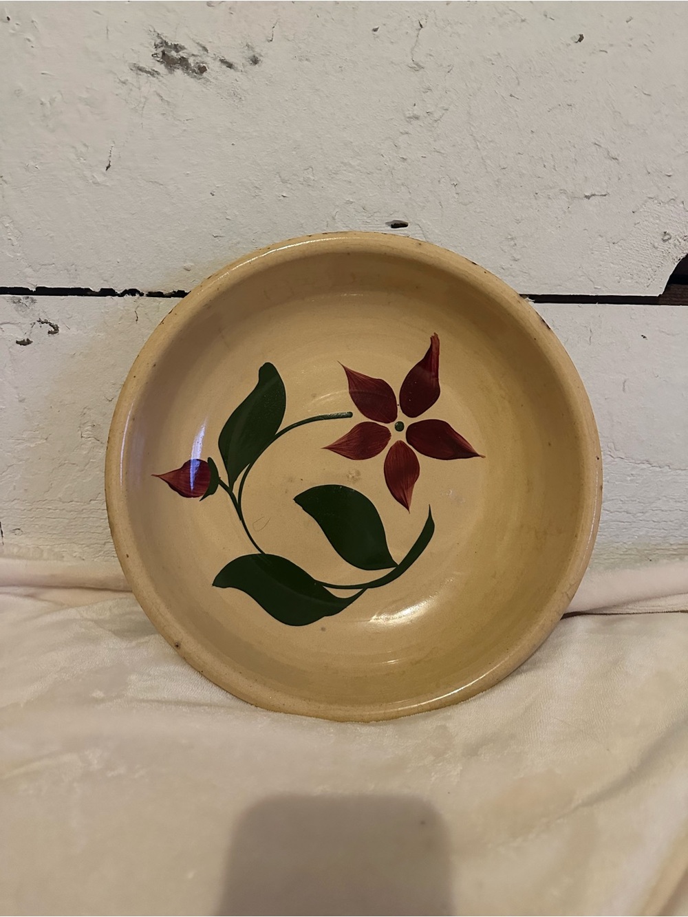 Vintage WATT Star Flower Oven Ware Pottery Round Serving Bowl